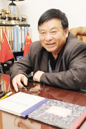 愛忙“閑”事的老物管——記老物管張永興