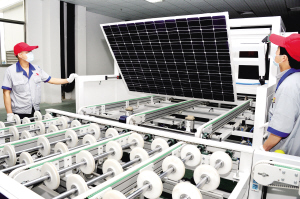 江蘇宇兆能源科技有限公司8條生產(chǎn)線全面投產(chǎn)，所生產(chǎn)的晶體硅電池片將全部外賣(mài)——可形成年銷(xiāo)售50億元規(guī)模