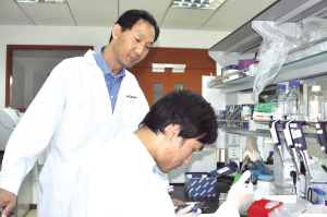 靶向治療給癌癥患者帶來希望——記省科技創(chuàng)新團隊成員、中美冠科副總裁查濟平