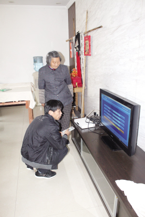 這些人他素不相識，但憑著一顆熱心，“小秀才555”要把志愿工作進行到底——他幫18個陌生人找到親人 