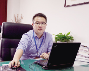 顧健注重科學(xué)教育從細(xì)節(jié)入手，讓學(xué)生學(xué)會(huì)觀察，學(xué)會(huì)堅(jiān)持 堅(jiān)信老師是最好的教材