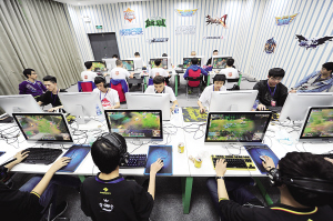 780名電競高手酣戰(zhàn)海運堤