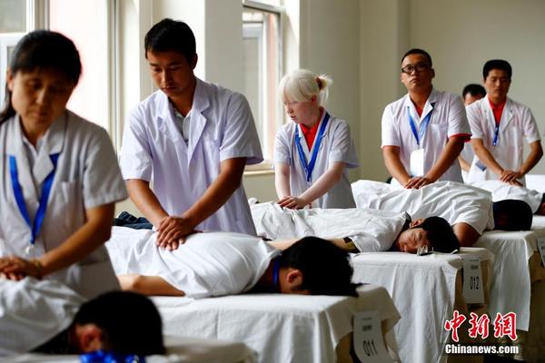 關(guān)于舉辦2016年太倉(cāng)市第一期殘疾人保健按摩師  （初級(jí)）免費(fèi)培訓(xùn)班的通知