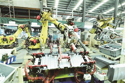 汽配企業(yè)忙生產(chǎn)