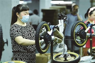 趕訂單忙生產(chǎn)