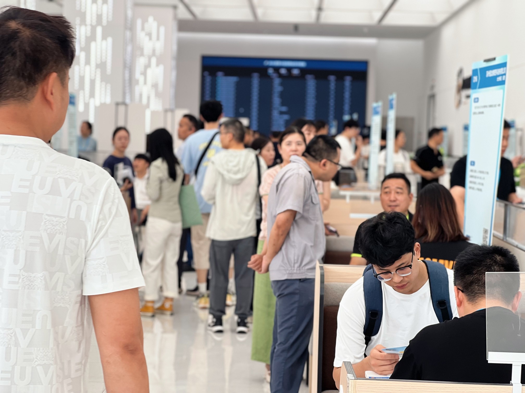 太倉2025夏季招聘會火熱啟航——盛夏熱浪難擋逐夢心